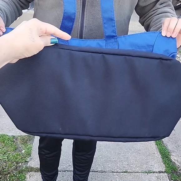 LL Bean Duffle Bag 0FVL2 Double Handle Shoulder Tote Zip Top Blue Nylon Used Onc - Picture 10 of 12